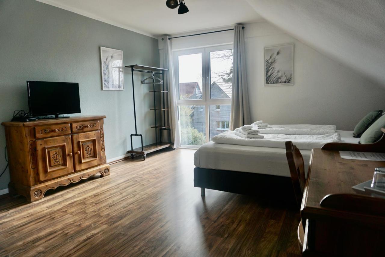 Landhotel Strandallee 분스토트 외부 사진