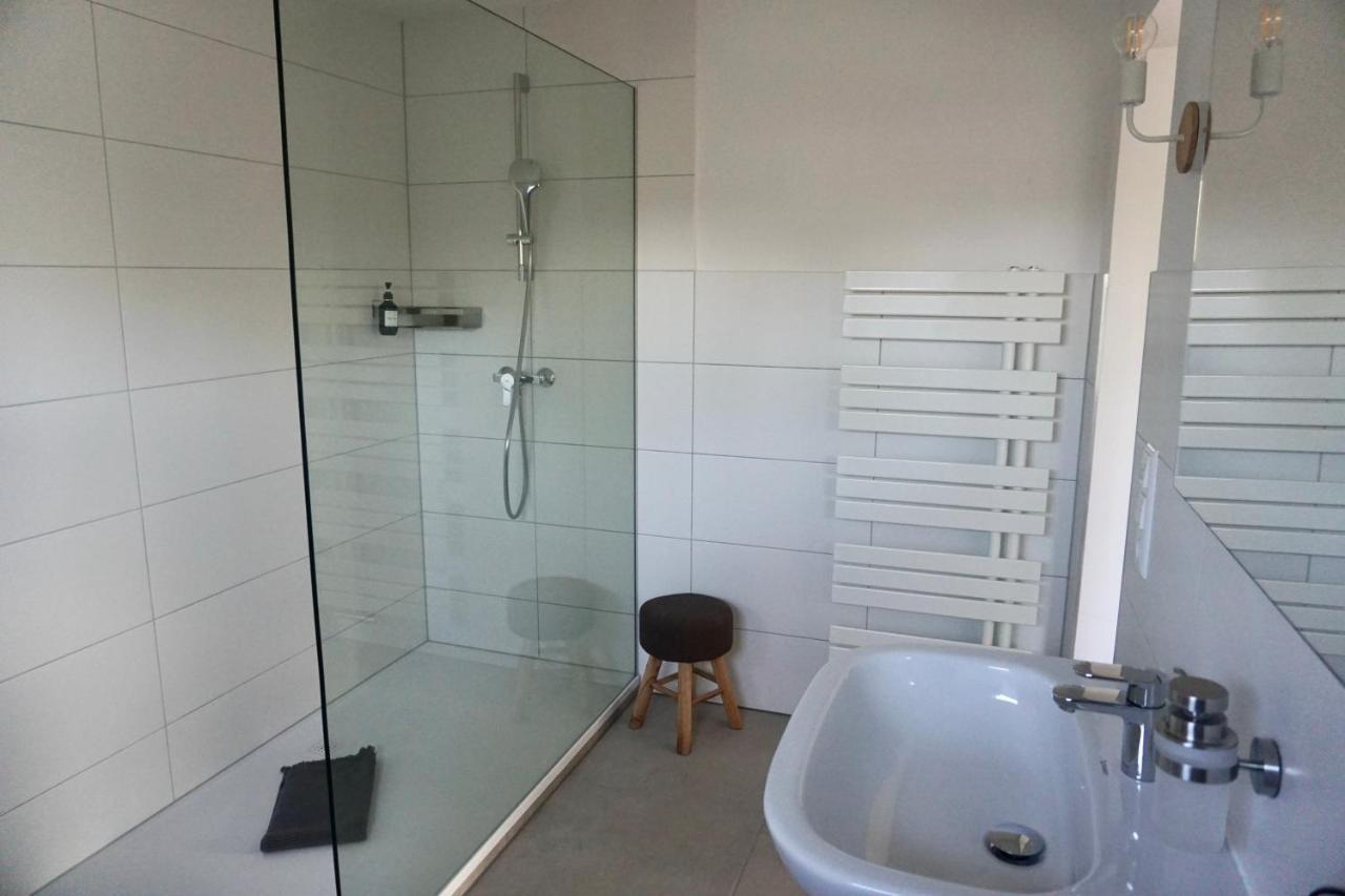 Landhotel Strandallee 분스토트 외부 사진